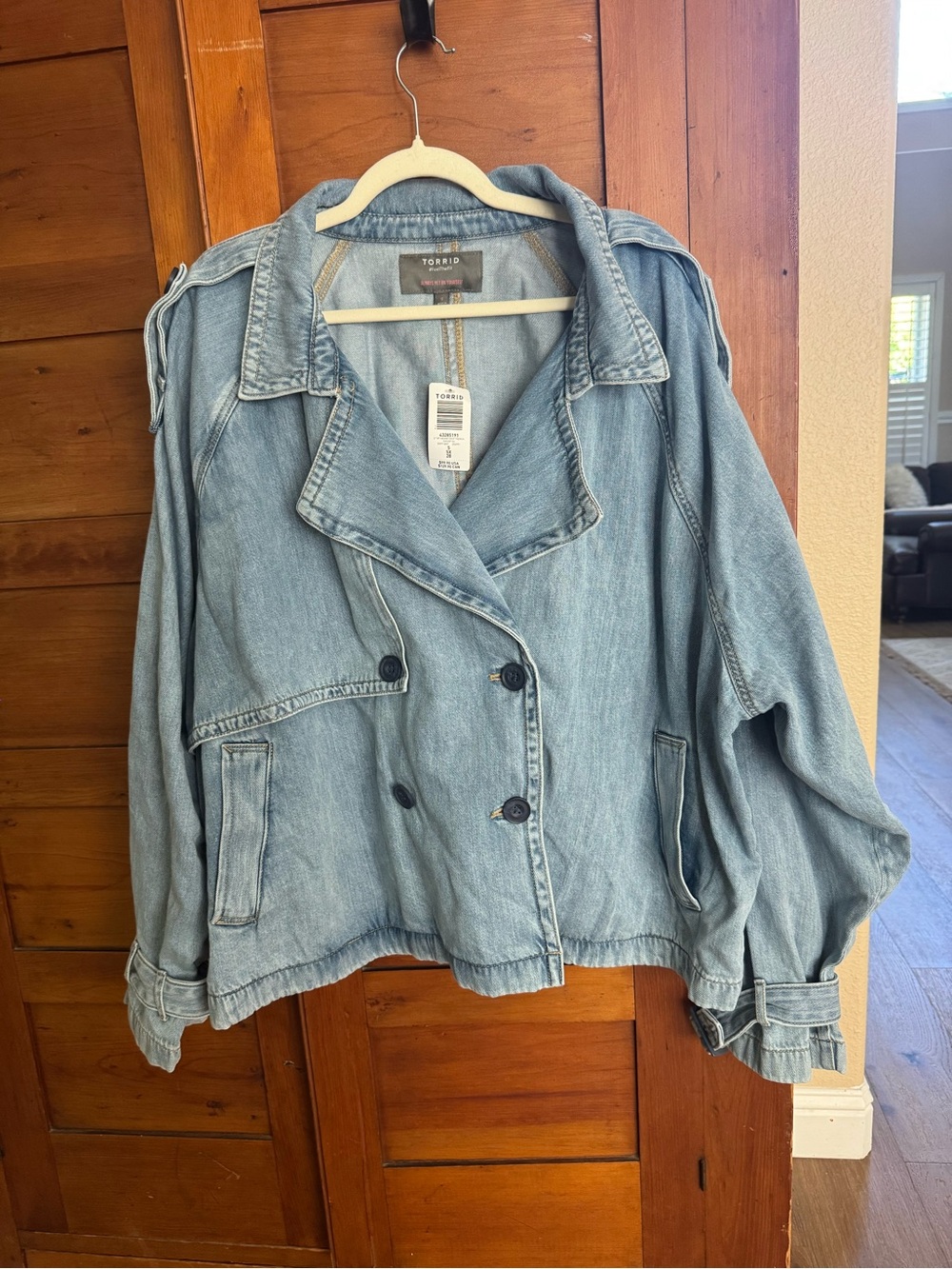 NWT Torrid Crop Denim Trench Coat Jacket Light Wash Double Breasted Plus Size 5X